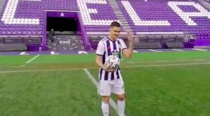 Scopri di più sull'articolo Real Valladolid, Ben Arfa si rifiuta di palleggiare di testa per non rovinare i capelli